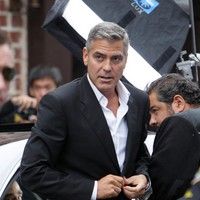 George Clooney on the set of a Mercedes Benz E300 L advert photos | Picture 78318